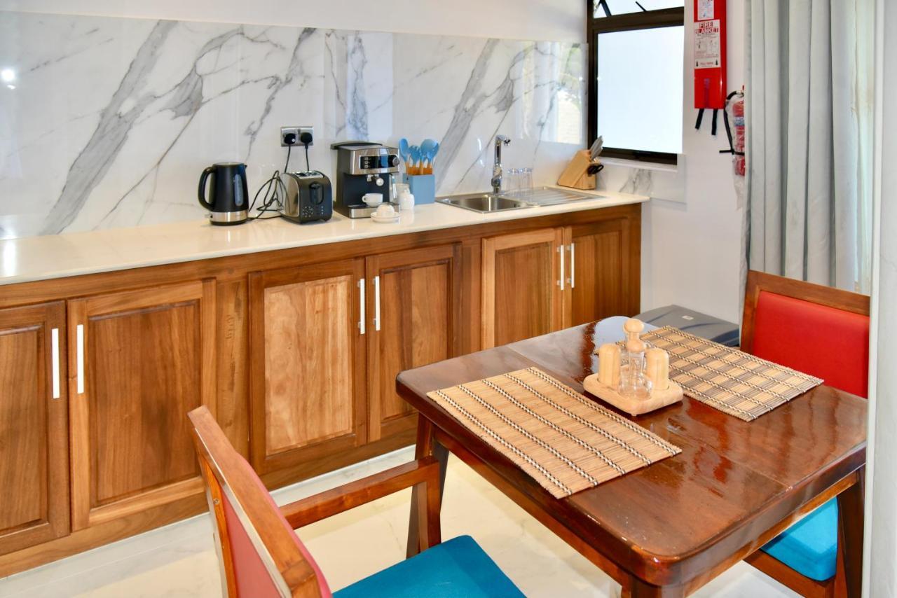 La Petite Maison And Sea Splash Baie Sainte Anne Bagian luar foto